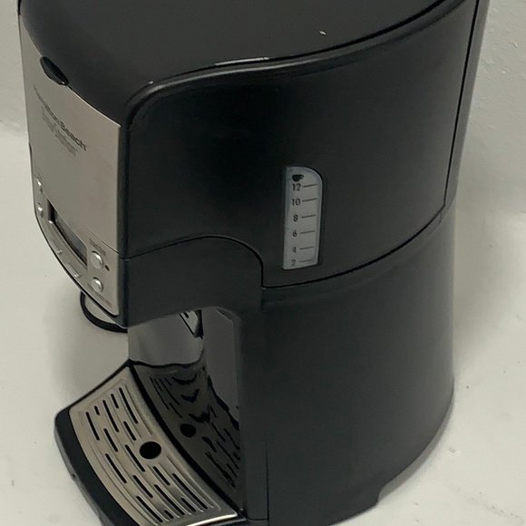 Hamilton Beach BrewStation Dispensing Coffee Maker 12-Cup Silver Black - Picture 4 of 10